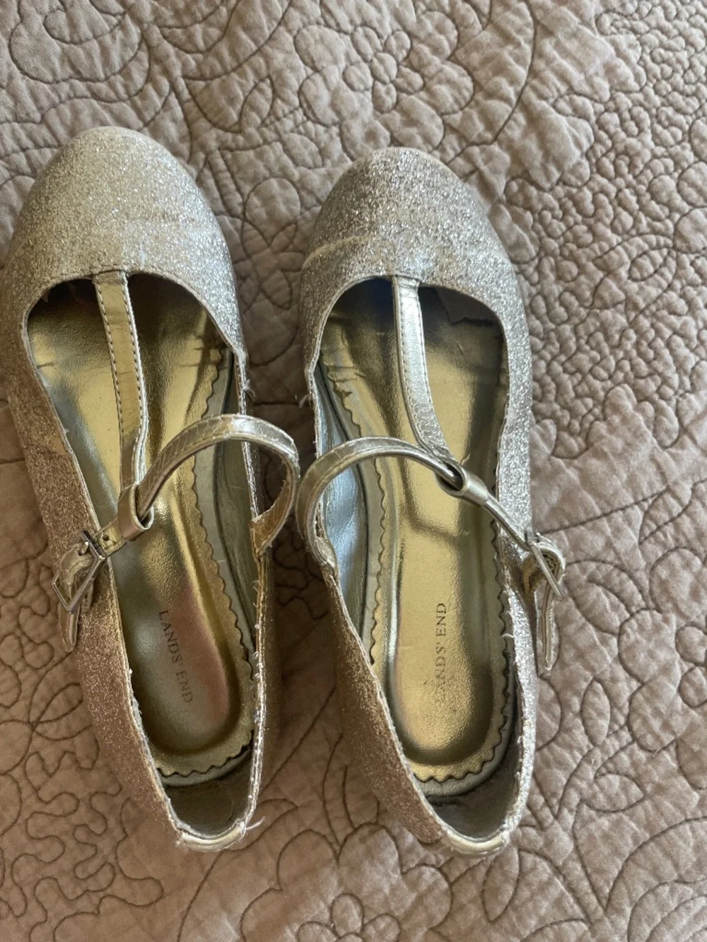 Girls gold glitter dress shoes